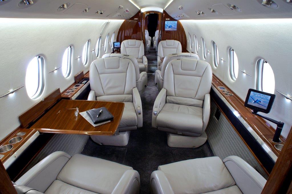 jet aziendale Beechcraft Hawker 4000